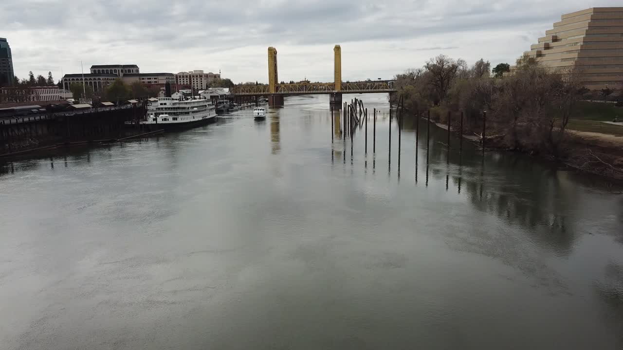 새크라멘토 타워 브리지 공중 촬영