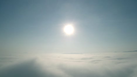una hermosa vista aérea de la mañana.