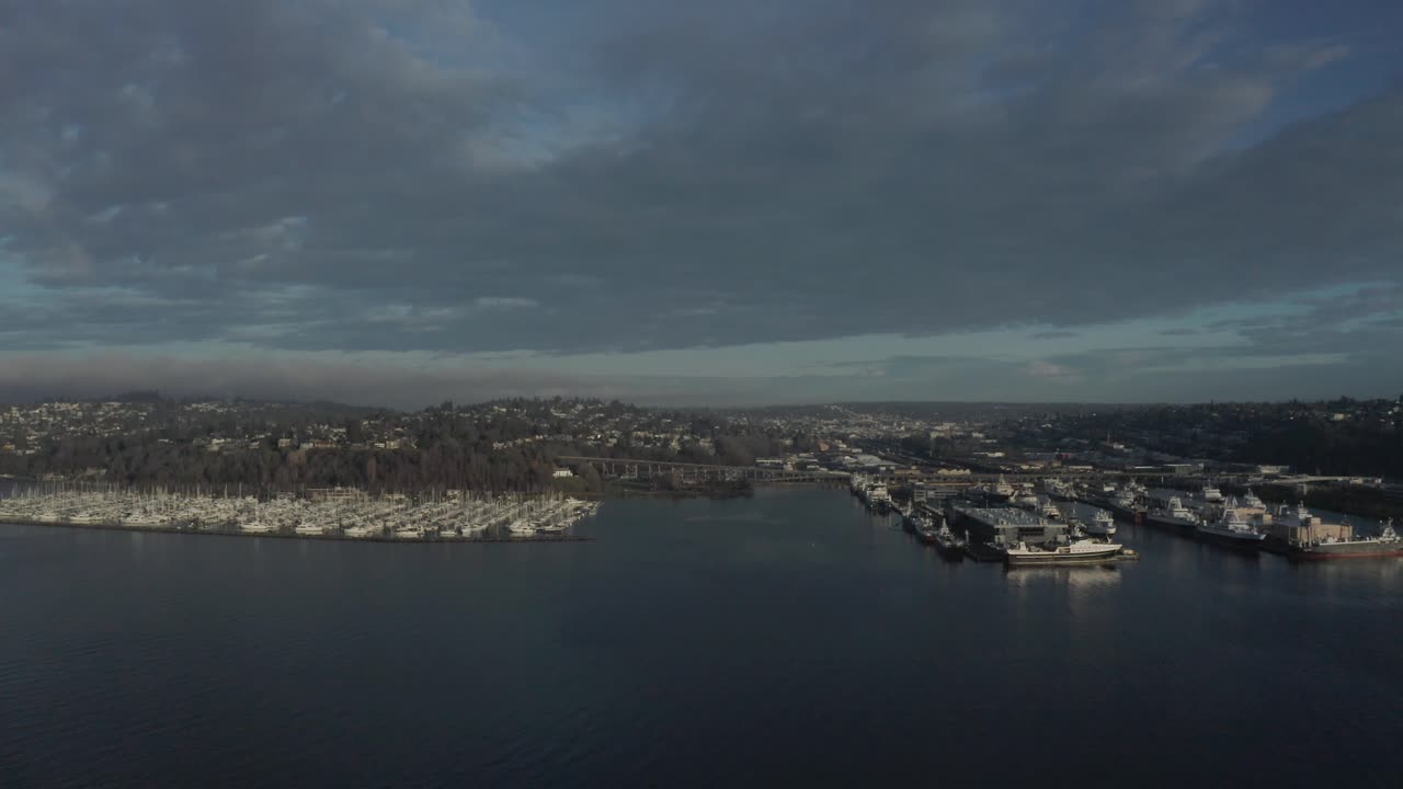 시애틀 사운드 (seattle sound) 에서 배송과 마르니나 (marnina)