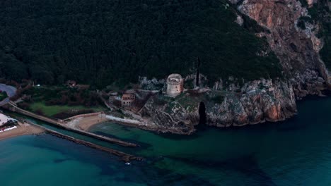 Italian-coastline-close-to-Rome-Sabaudia,-Circeo-close-up-castle