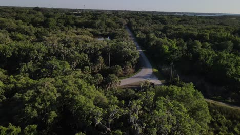 Rápida-Retirada-Aérea-De-La-Reserva-Terra-Ceia-En-Palmetto,-Florida