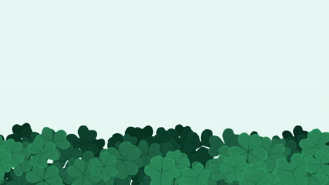 tréboles verdes en movimiento con el día 17 de san patricio