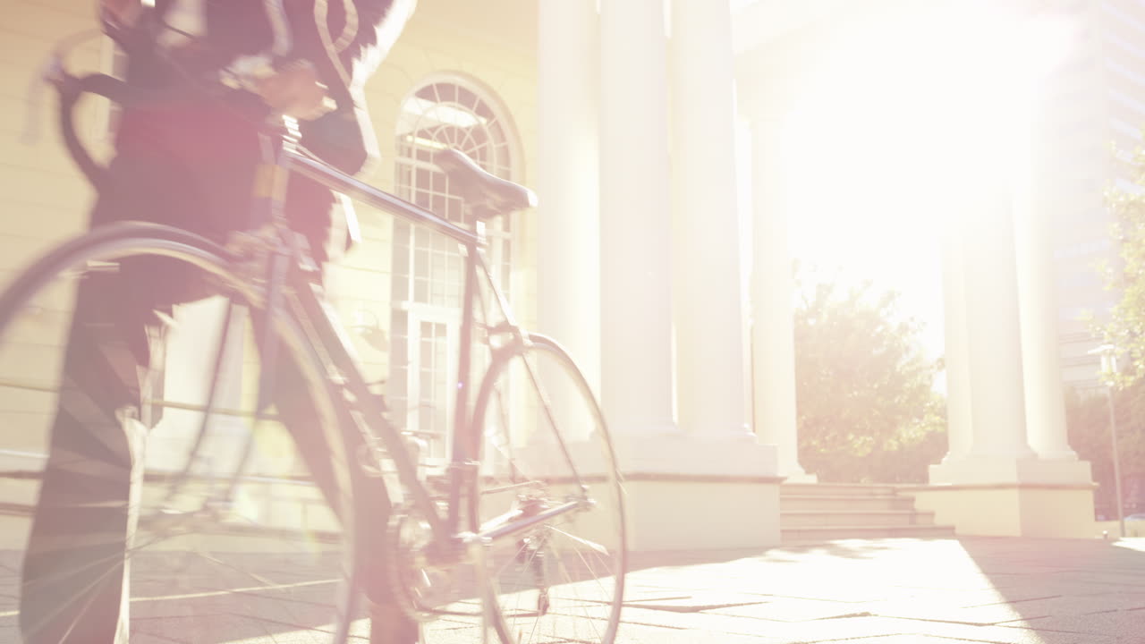 도시에서 일할 때 누가 차를 필요로 할까요?