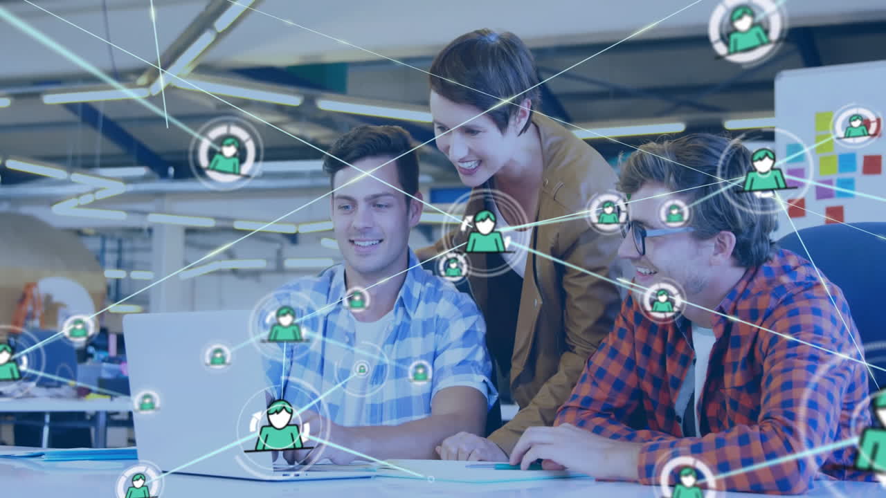 animación de la red de conexiones con iconos sobre colegas caucásicos discutiendo el trabajo