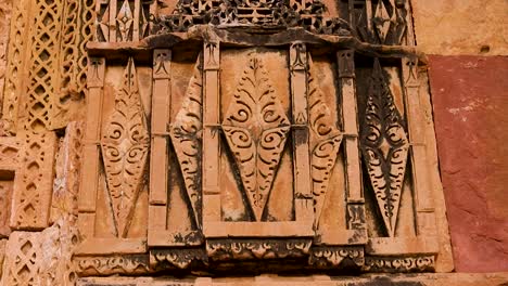 Alte-Große-Moschee-Namens-Adhai-Din-Ka-Jhonpra.-Vintage-Wandarchitektur-Am-Tag.-Das-Video-Wurde-Am-19.-August-2023-In-Adhai-Din-Ka-Jhonpra-In-Ajmer,-Rajasthan,-Indien,-Aufgenommen
