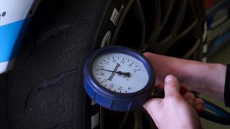 checking tire pressure