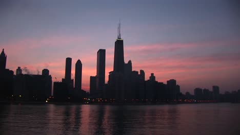 longshot of chicago skyline