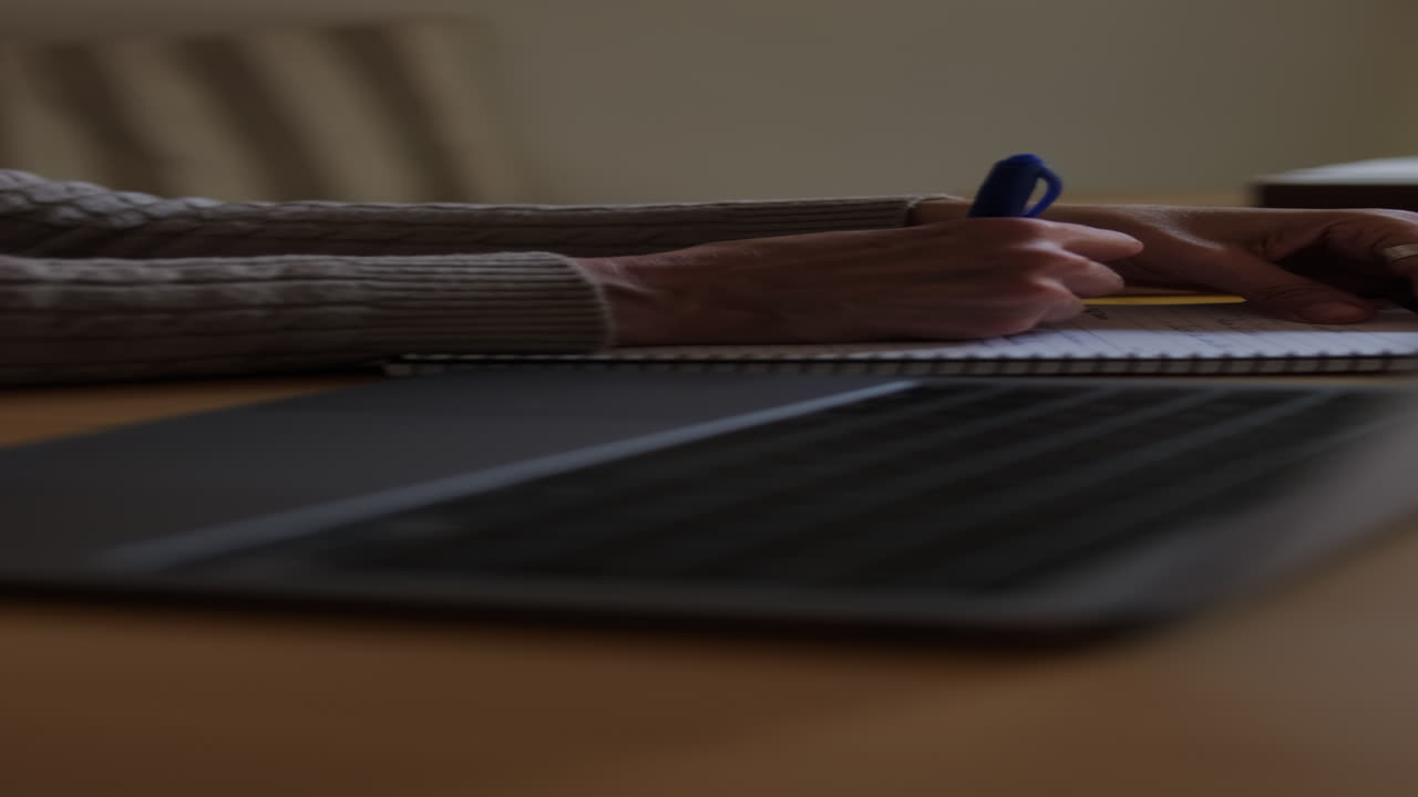 Scrivere in un quaderno