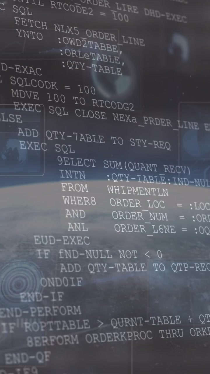 Animation af databehandling på skærm og scanninger over planeten Jorden
