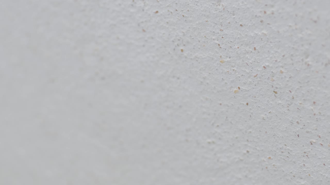 vista de cerca de una pared blanca con textura