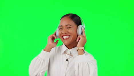 Mujer-Feliz,-Auriculares-Y-Escuchando-Música