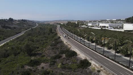 Luftaufnahme-Des-Boulevards-Am-Meer