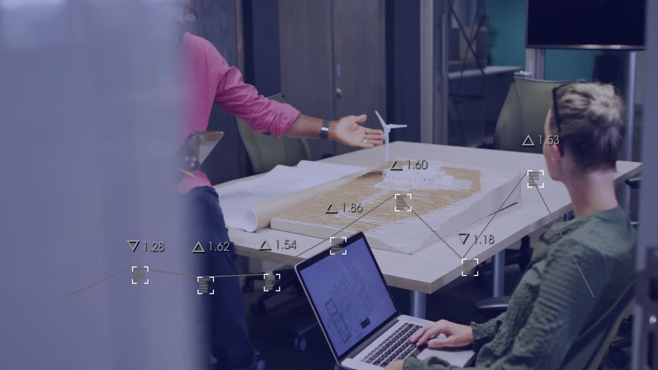 사무실에서 다양한 비즈니스 사람들에 대한 데이터 처리의 애니메이션