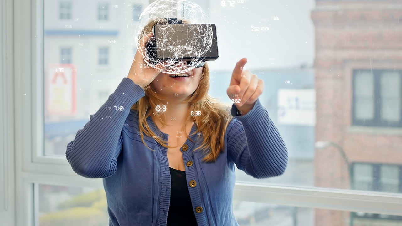 Animazione di globo con numeri su donna caucasica che usa un visore VR