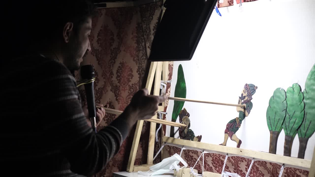 하치바트와 카라고즈 예술가