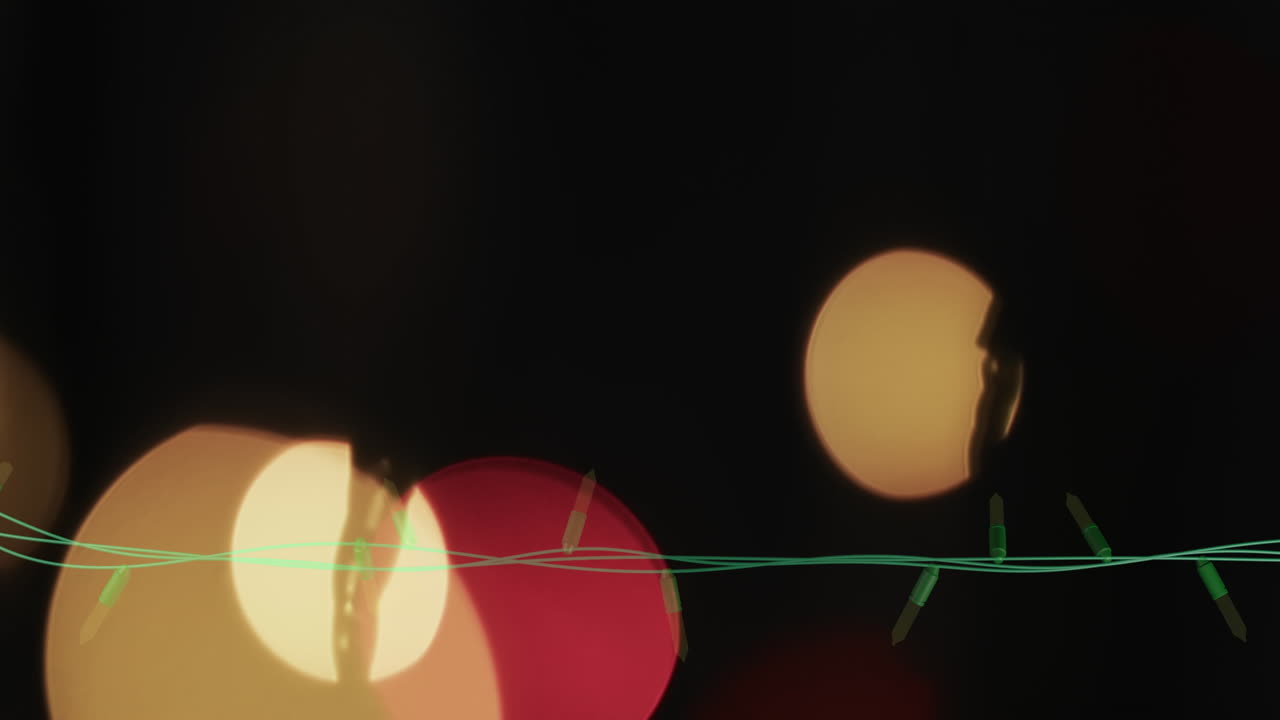 밝은 배경의 반점 위에 박이는 요정 불빛의 애니메이션