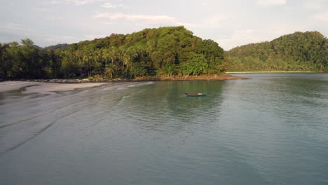 Aerial-View-of-Boats-on-Thailand-Beach