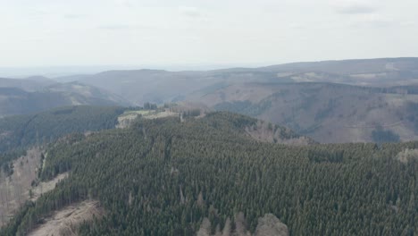 Vistas-Aéreas-De-Drones-Del-Parque-Nacional-De-Harz-En-Alemania-Central