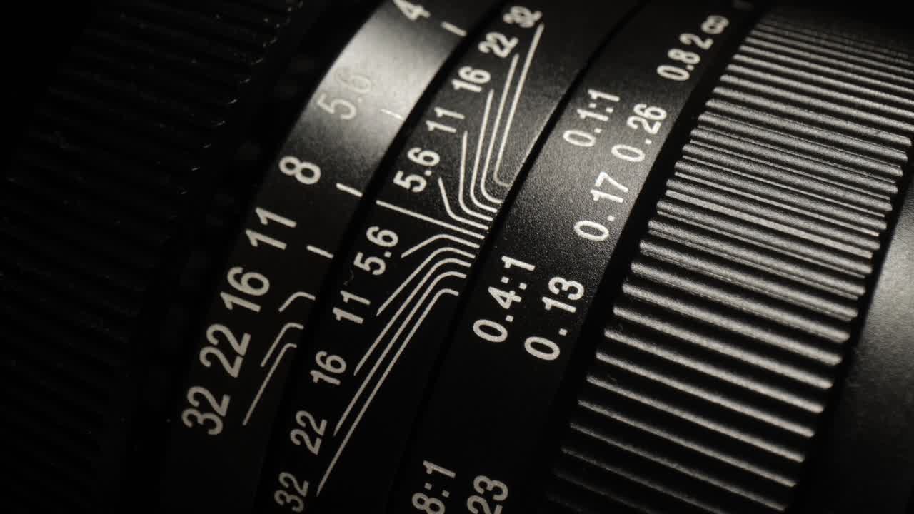 Macro close-up of the old lens.