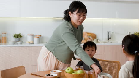 가족 저녁 식사 시간