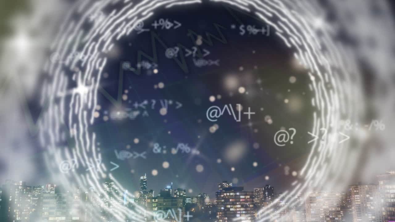 밤에 도시 위에서 회전하는  ⁇  반지의 애니메이션과 데이터 처리