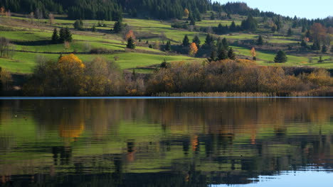 autumn day on the mountain lake