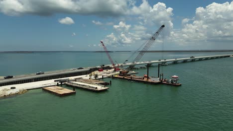 Vista-Aérea-De-La-Reparación-Del-Puente-Después-Del-Huracán-Ian