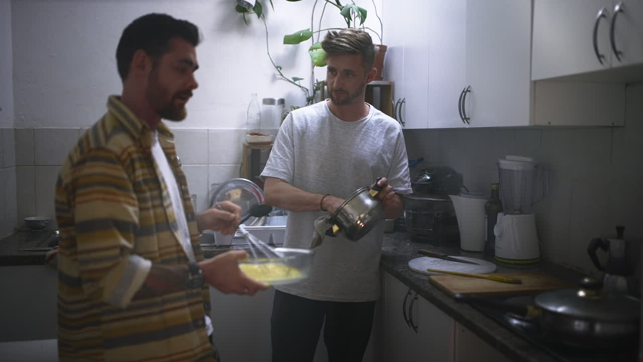 el desayuno estará listo en poco tiempo.