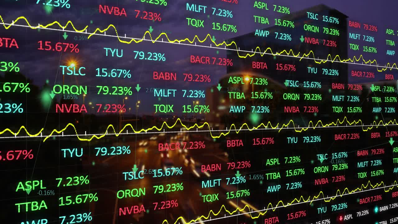 การประมวลผลข้อมูลตลาดหุ้นตัดกับภาพการจราจรในเมืองยามค่ำคืน