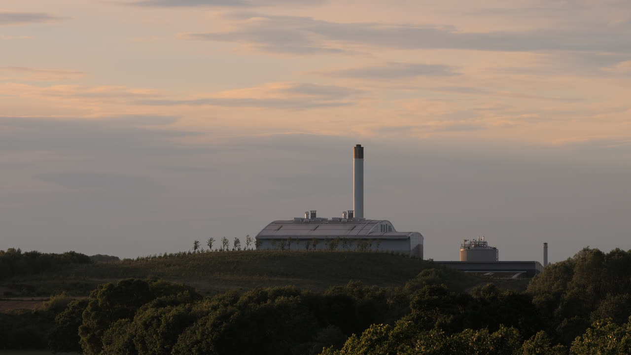 공장 매연으로 나타나는 기후변화로 인한 지구환경오염