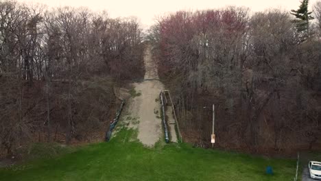 Drone-rising-to-shoe-the-lakeshore-in-the-distance