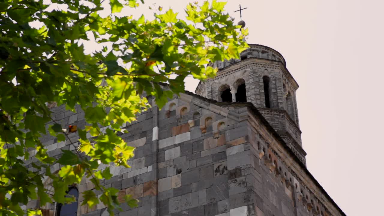 이탈리아 lago como 근처의 작은 교회