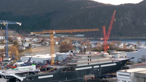 The-research-vessel-"REV-Ocean"-docked-at-VARD-shipyards-in-Søvik,-Norway