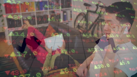 animación del procesamiento de datos sobre el hombre utilizando un teléfono inteligente