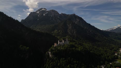 Isolated-Medieval-Neuschwanstein-Castle-In-Heart-Of-Green-Valley-In-Schwangau-Bayern,-Germany