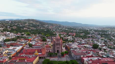 daylight orbit over parroquia de san miguel arcangel in san miguel de allende