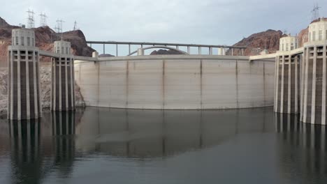 Aerial-view-reveal-of-the-Hoover-Dam-face