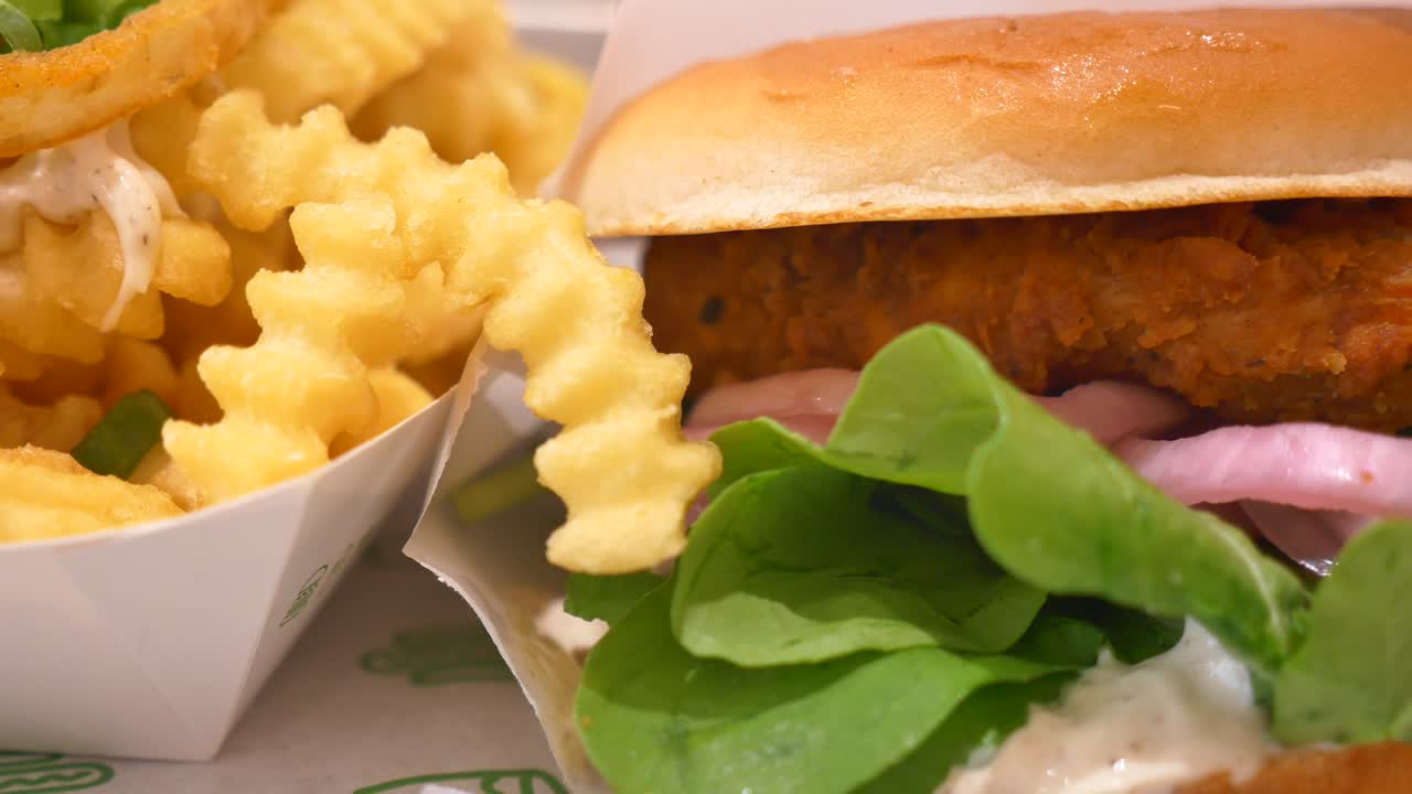 햄버거와 감자김