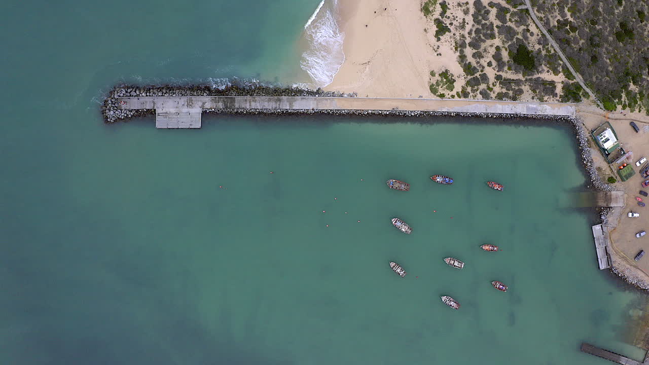descansando antes de otro viaje de aventura