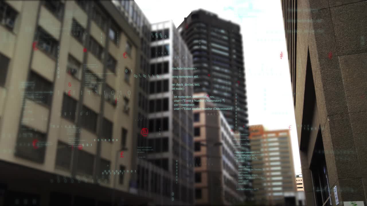 Código que aparece y cambia de enfoque con un coche blanco cruzando la calle, destellos parpadeantes visualizando datos.