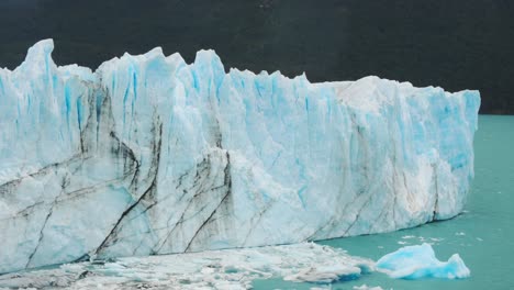 Perito-Moreno-Glacier-Landscape,-National-Park-Los-Glaciares-Argentina-Iced-Blue-Water-in-Andean-Patagonian-Scenic-Travel-Destination