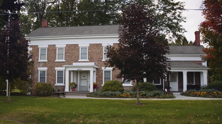 Plan fixe de la maison de Martin Harris près du centre-ville de Palmyra, New York
