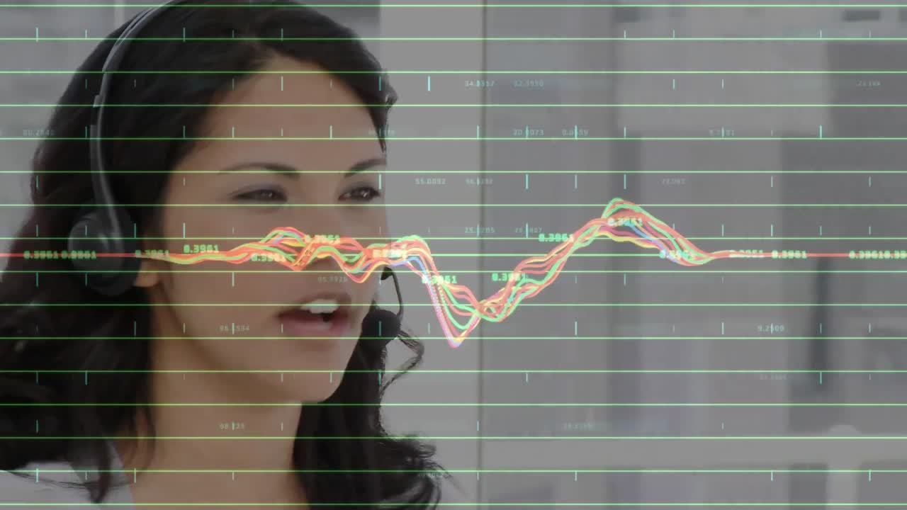 animación del procesamiento de datos sobre personas de negocios que usan auriculares telefónicos