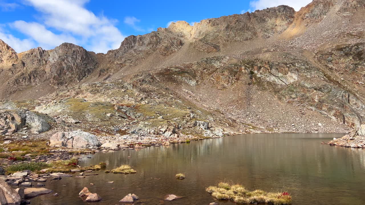 lago reflejo cometa caminata sendero monte lincoln bucle cometa lago sendero caminata 14er montaña rocosa colorado bross cameron demócrata grises torreys dilema picos de montañismo mañana pan soleado a la izquierda