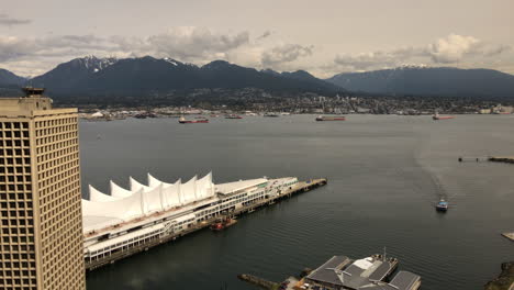 Aerial-Time-lapse-of-Vancouver-harbour-and-North-Shore-on-sunny-day