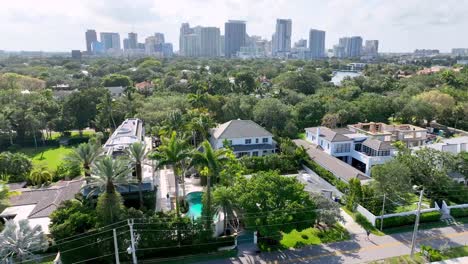 Casas-De-Lujo-Cerca-Del-Horizonte-De-Fort-Lauderdale-Florida