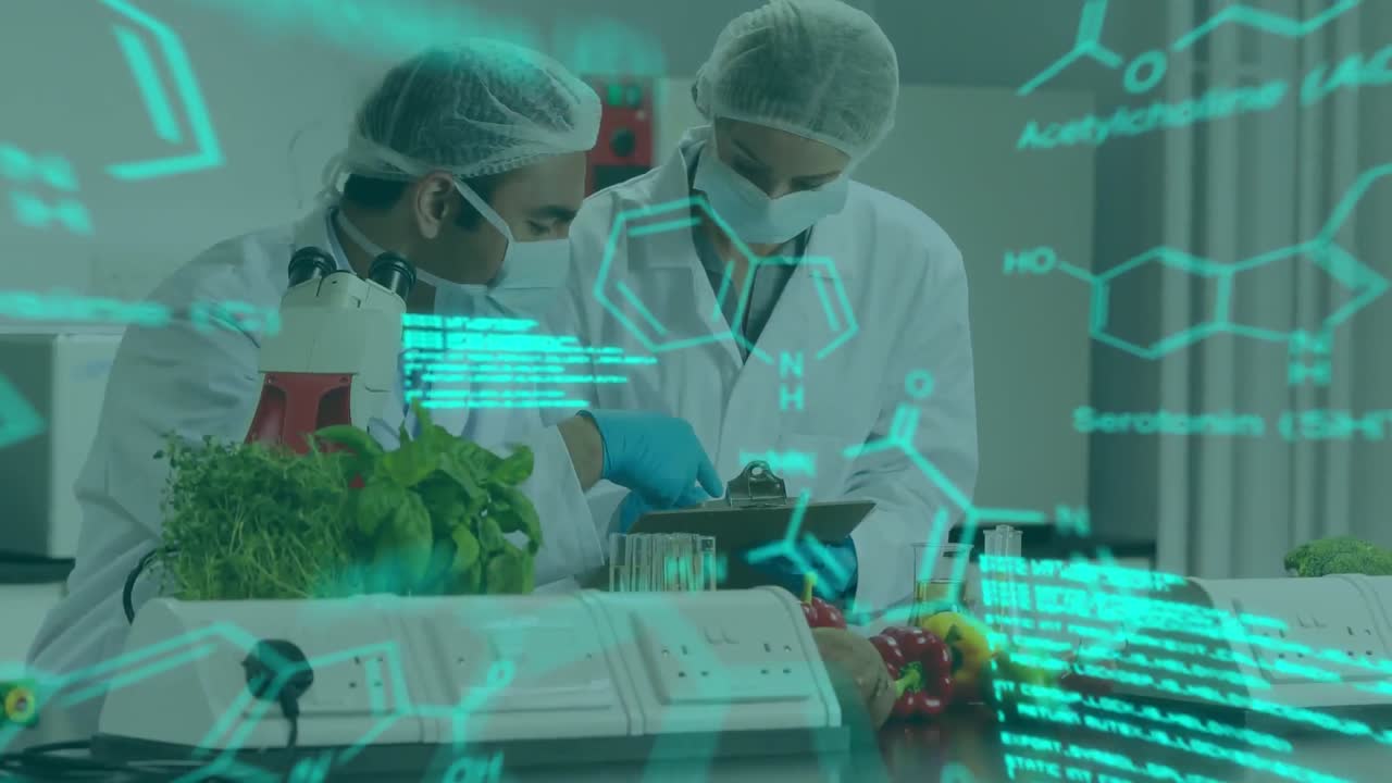 científicos trabajando en un laboratorio usando un microscopio con texto y datos grises brillantes