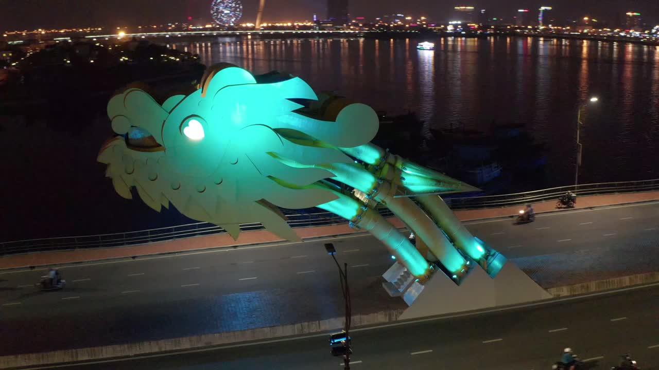 드래곤 브릿지 헤드 클로즈업