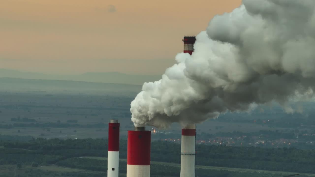 일출과 일몰의 발전소 배출량