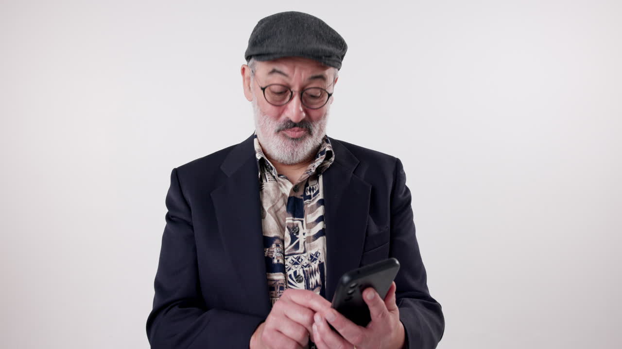Man using smartphone